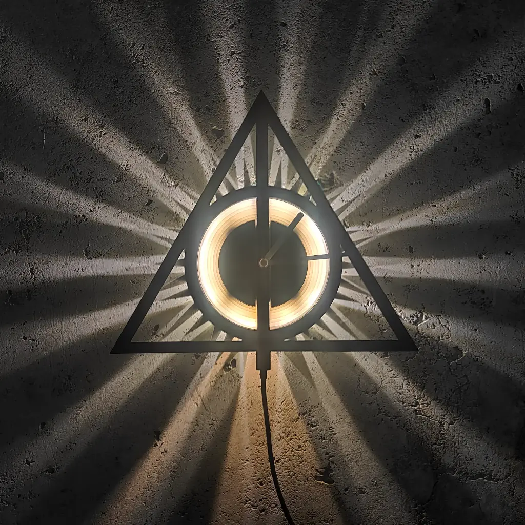Pendule avec effet Led (Relique de la mort)