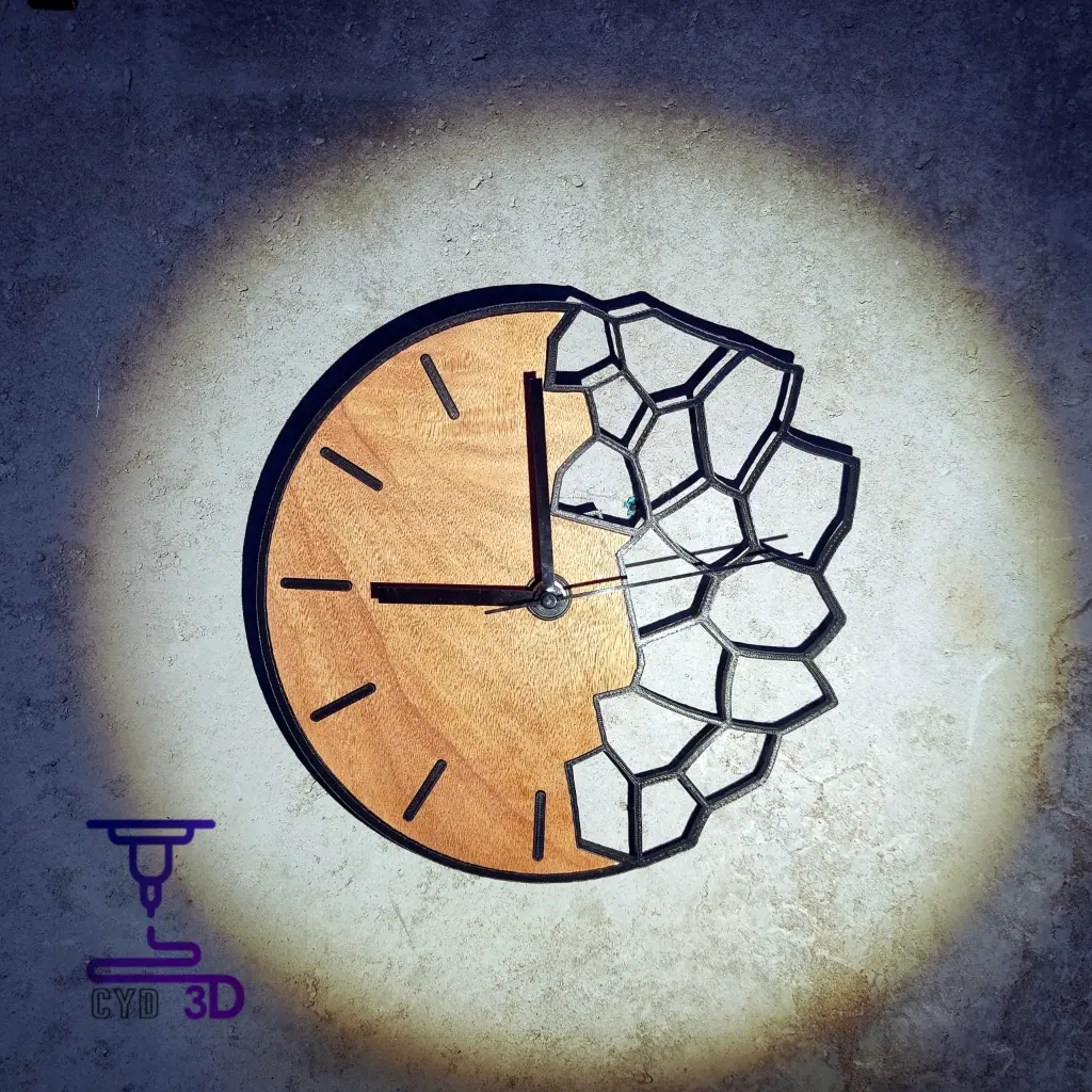 Horloge déstructurée bois / PLA (Blanc)